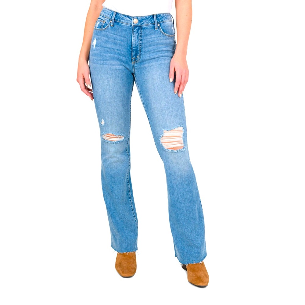 Slim Flare denim Jean, a contemporary classic bootcut NWT